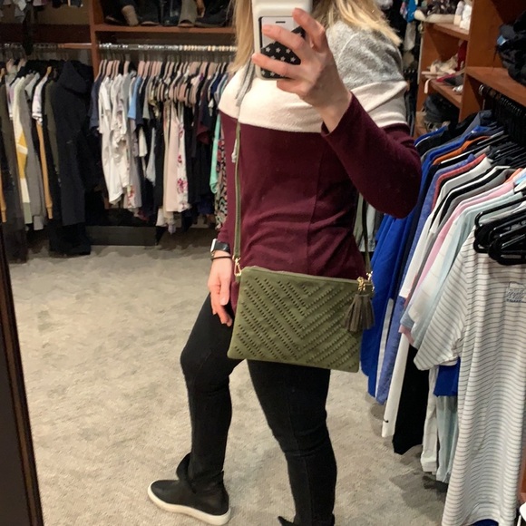 Clutch/Crossbody - Picture 5 of 5